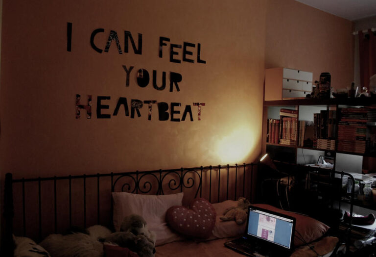 Is It Bad To Feel Your Heartbeat In Your Head