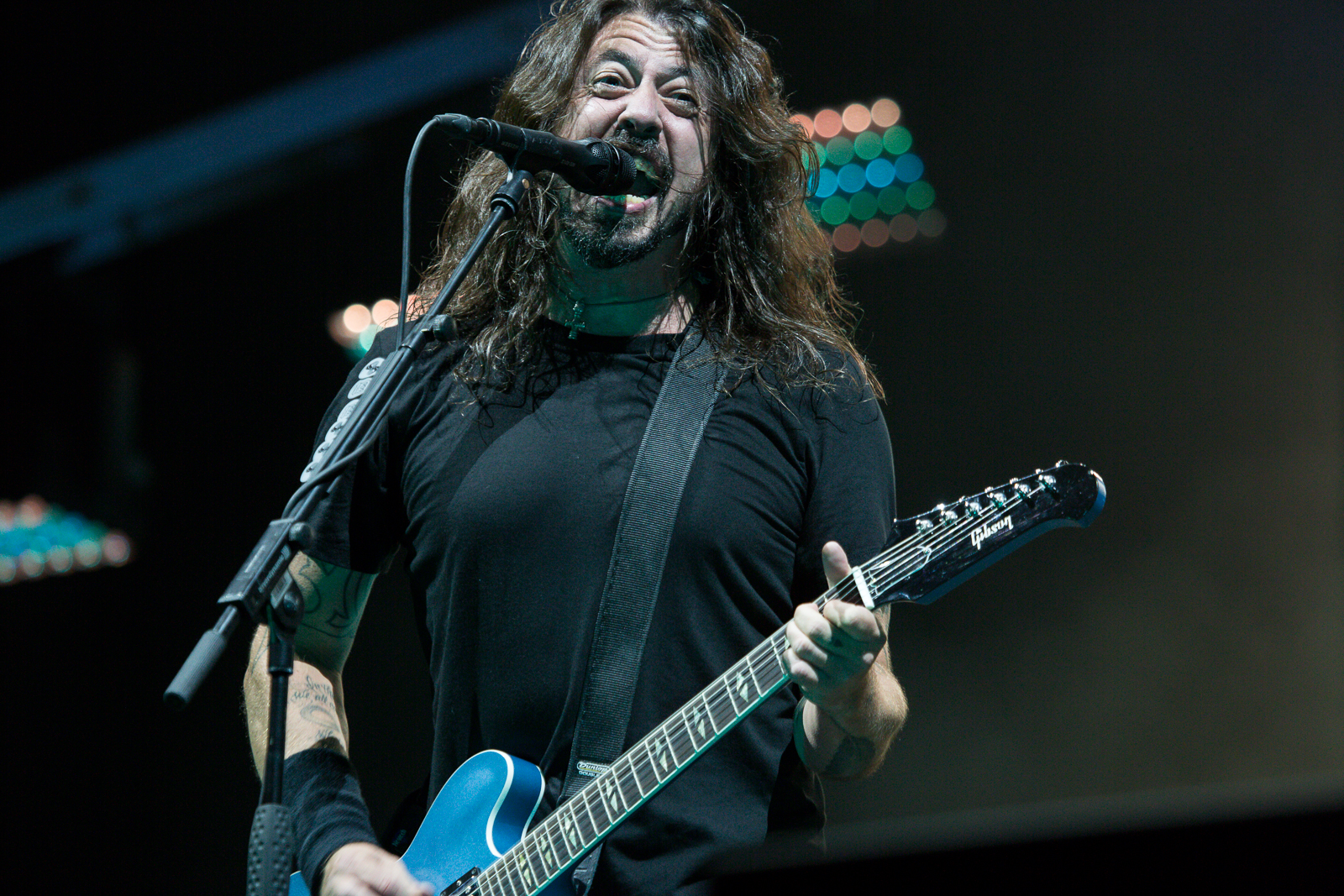 Did Dave Grohl Make Foo Fighters First Album?