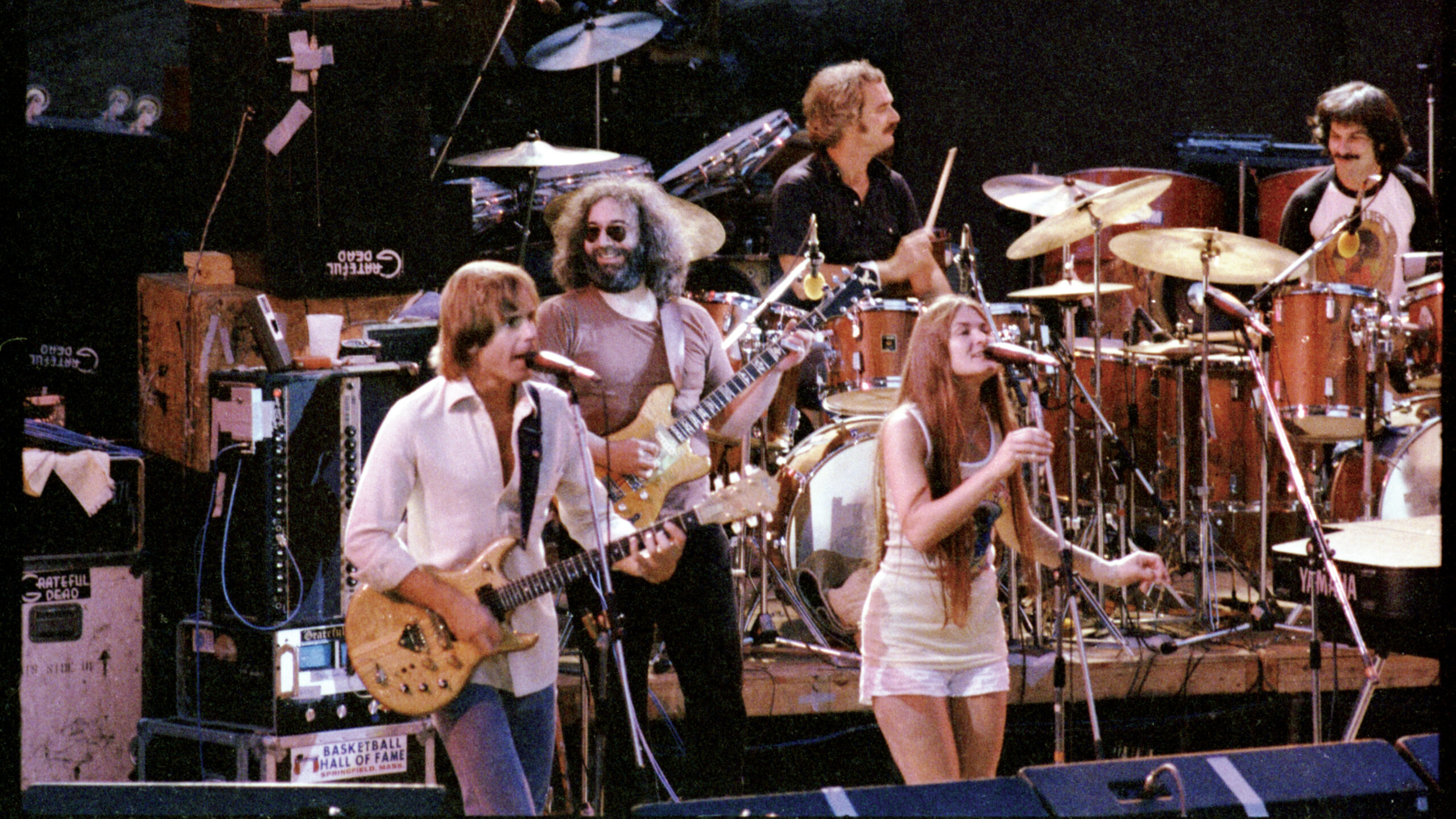 How many times did Grateful Dead play Red Rocks?