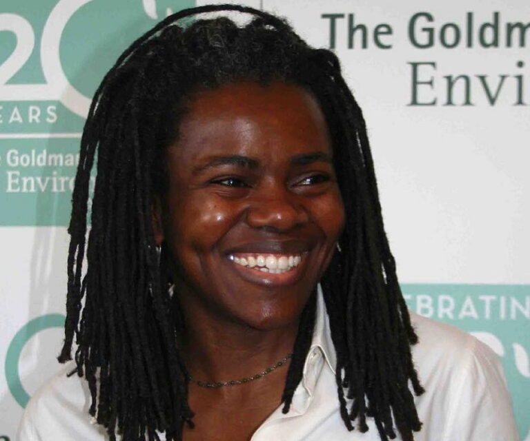 What Is Tracy Chapman's Gender?