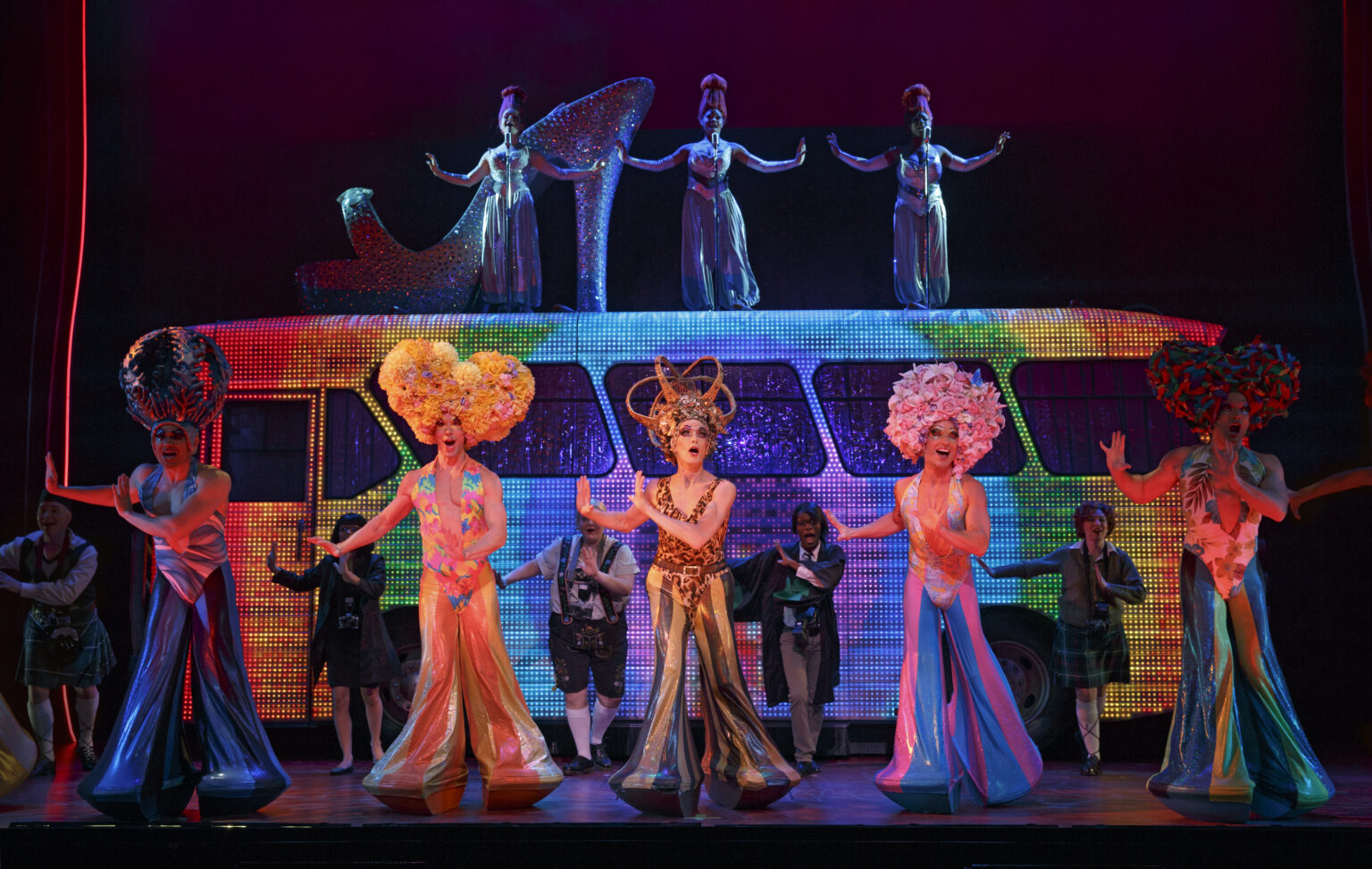 Desert Opera What is the opera song in Priscilla Queen of the Desert? – Famuse : #1 ...