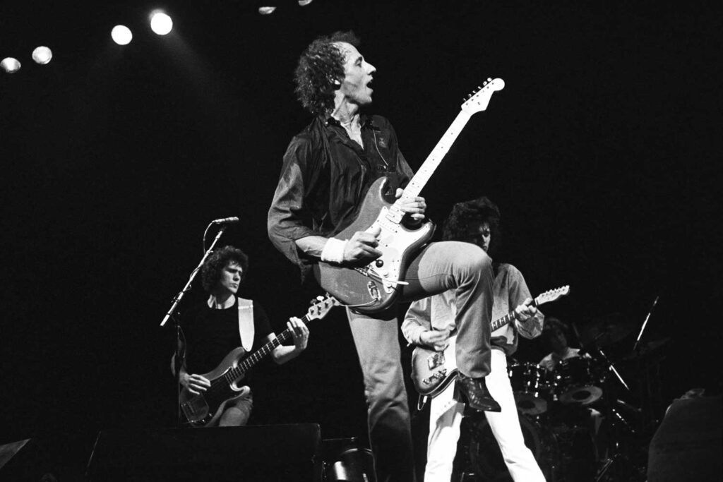 Dire straits meaning