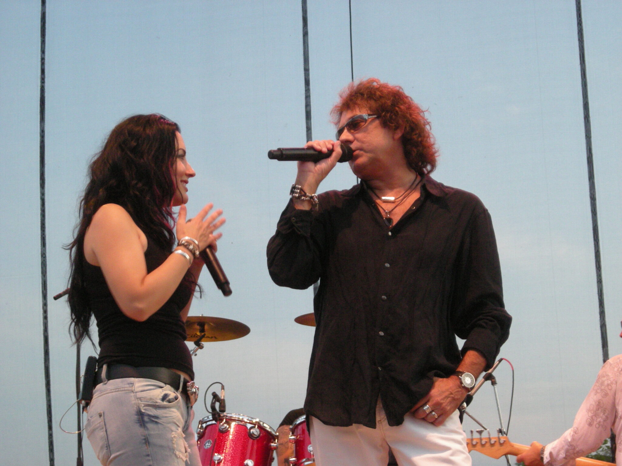 Meet The Woman Behind The Legend: Mickey Thomas's Wife