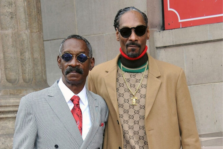 Who is Snoop Dogg's dad?