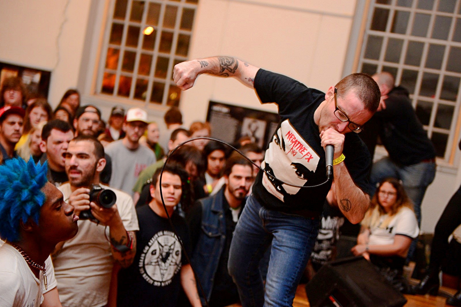 Who is in the band No pressure?