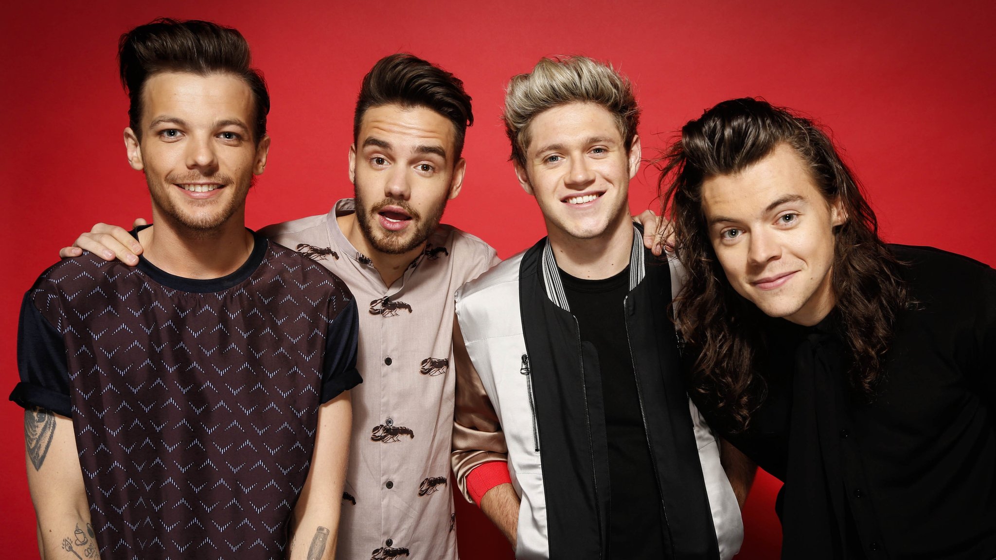 Those ones this one. Группа Ван дирекшен. One Direction 2015. Гарри Стайлс группа. Гарри Стайлс one Direction 2015.