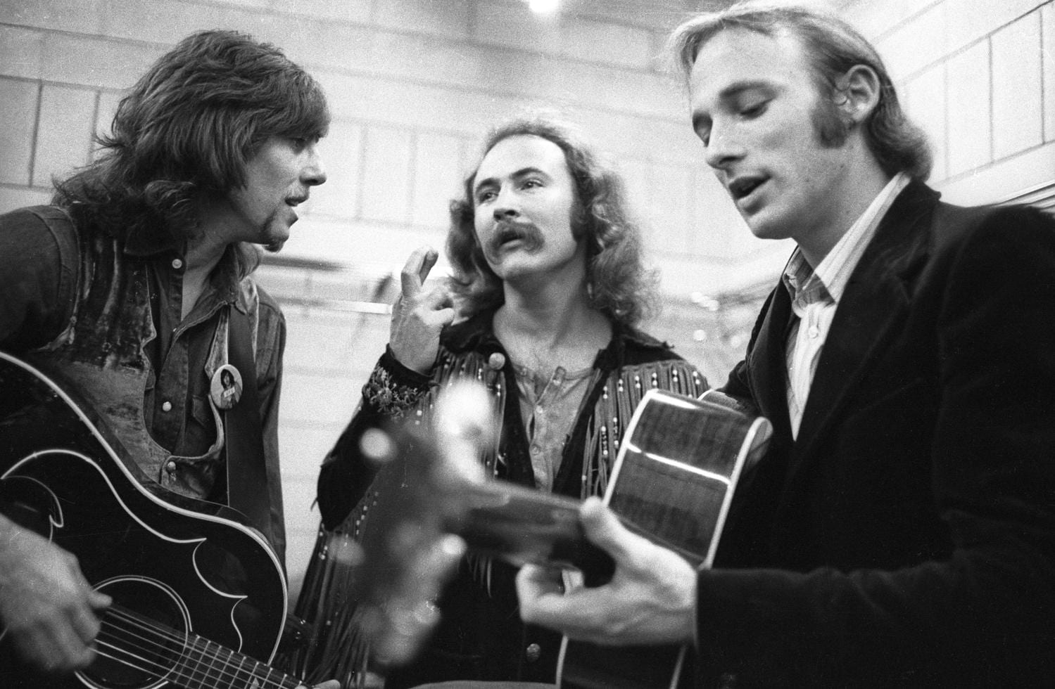 Stills nash young. Crosby, stills & Nash. Группа Neil young 1969. Crosby stills Nash 1969. Crosby, stills & Nash Crosby, stills & Nash.