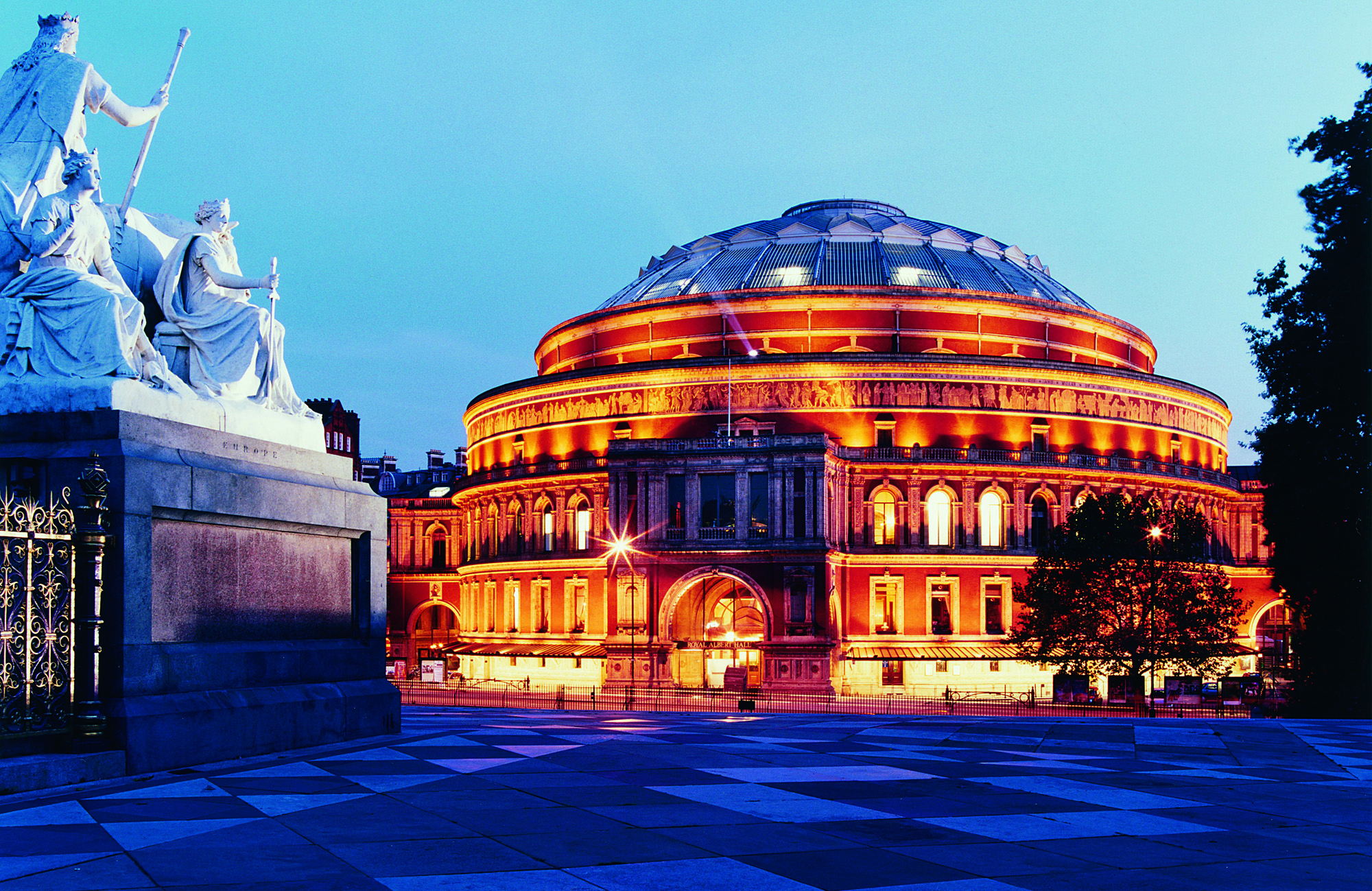 Why is Royal Albert Hall so famous? – Famuse : #1 Models, Actors ...