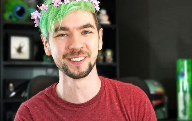 Is Jacksepticeye believe in God?