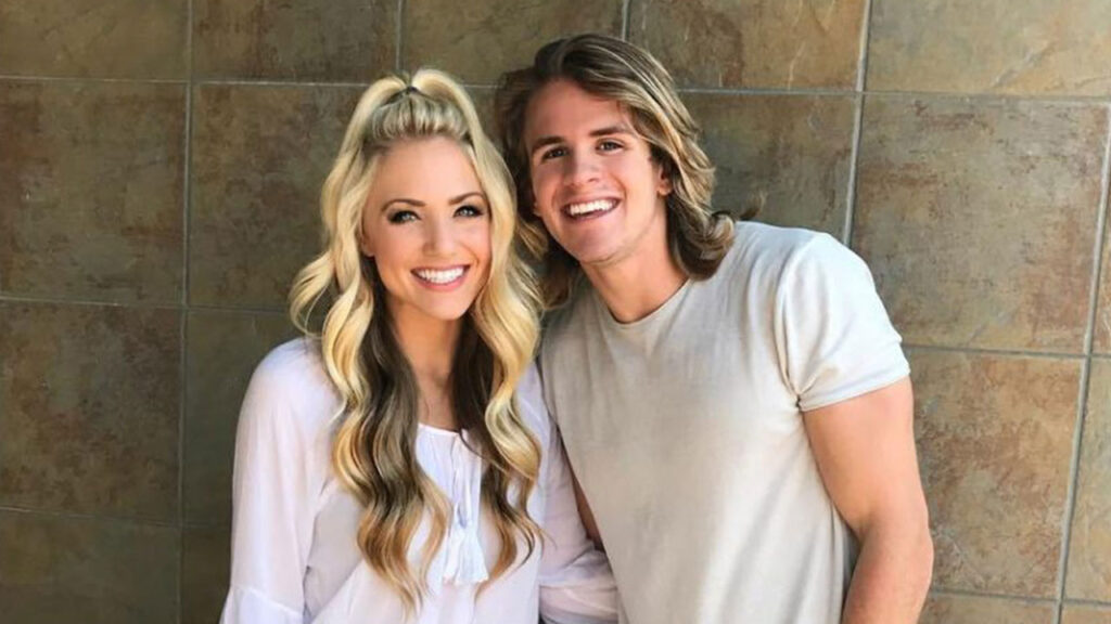 Does everleigh see her biological dad?