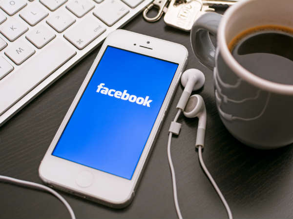 What is the difference in I Facebook and M Facebook?