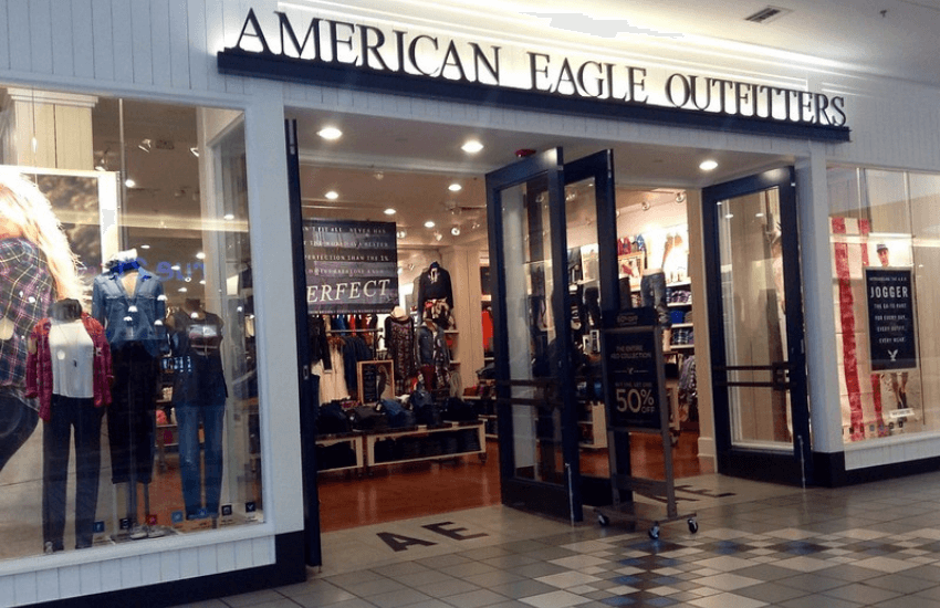 How long are shifts at American Eagle?