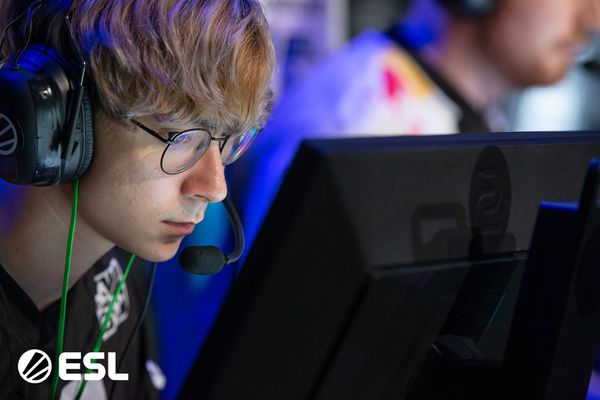 How much is TenZ salary?