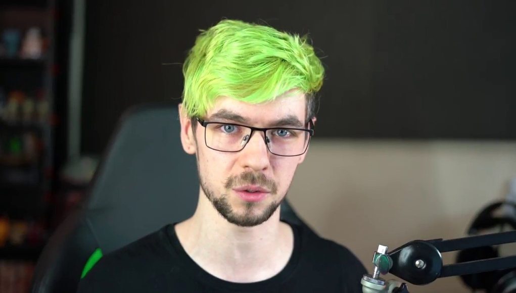 Is Jacksepticeye's name Shawn?