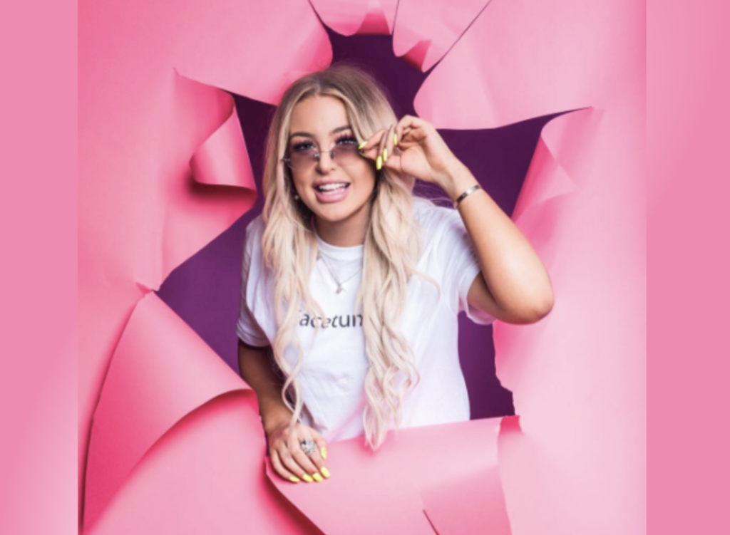 Why was Tana kicked out of VidCon?